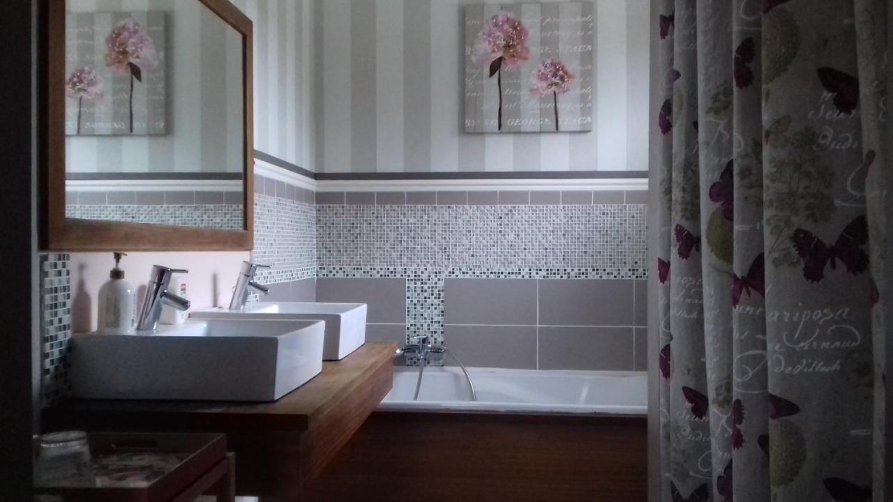Chambre dans maison privée Awoingt Esterno foto