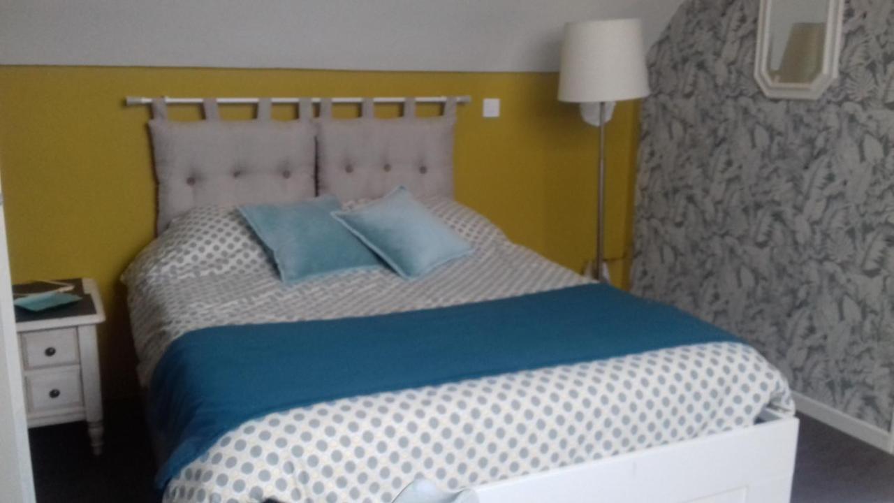 Chambre dans maison privée Awoingt Esterno foto